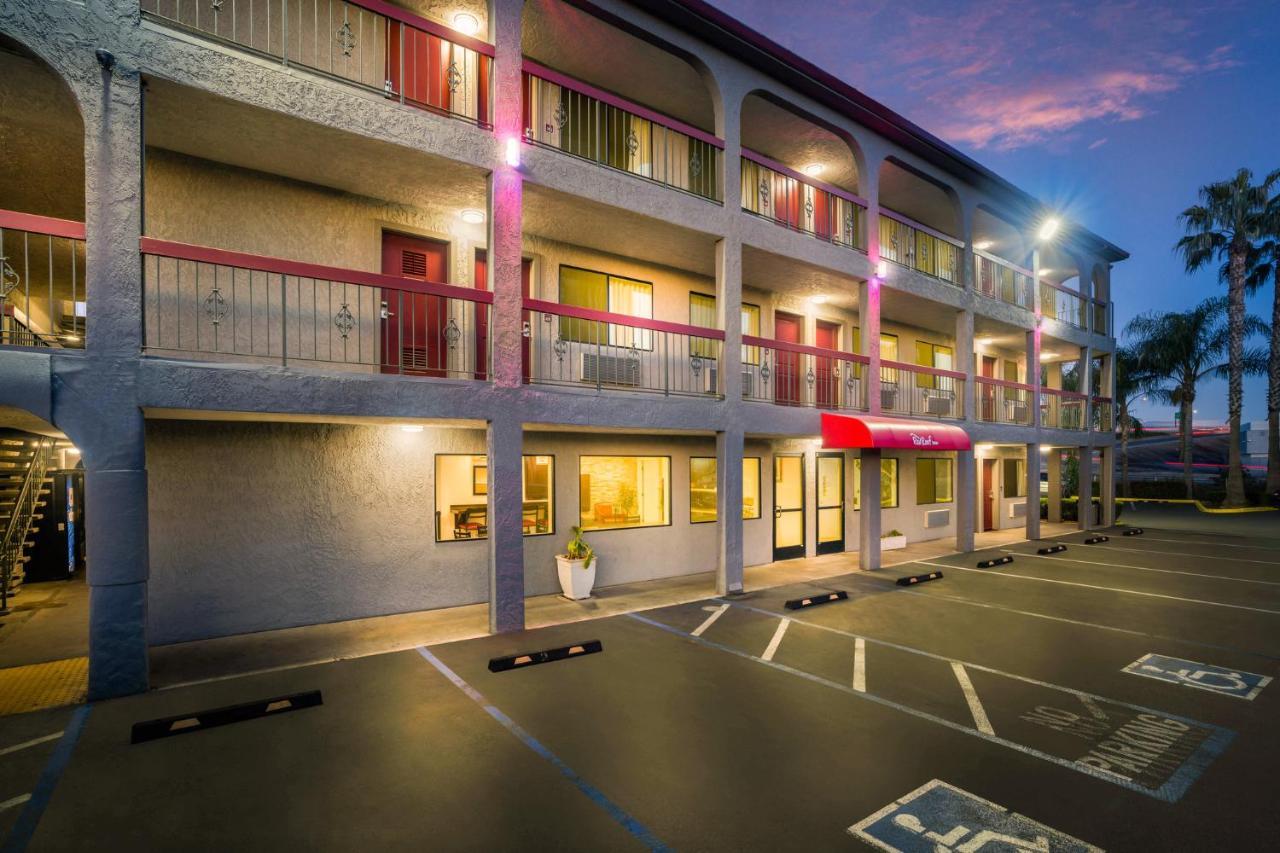 Red Roof Inn Стоктън Екстериор снимка