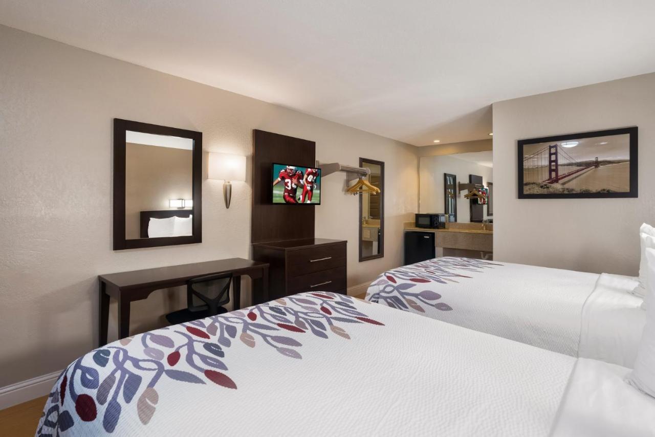 Red Roof Inn Стоктън Екстериор снимка