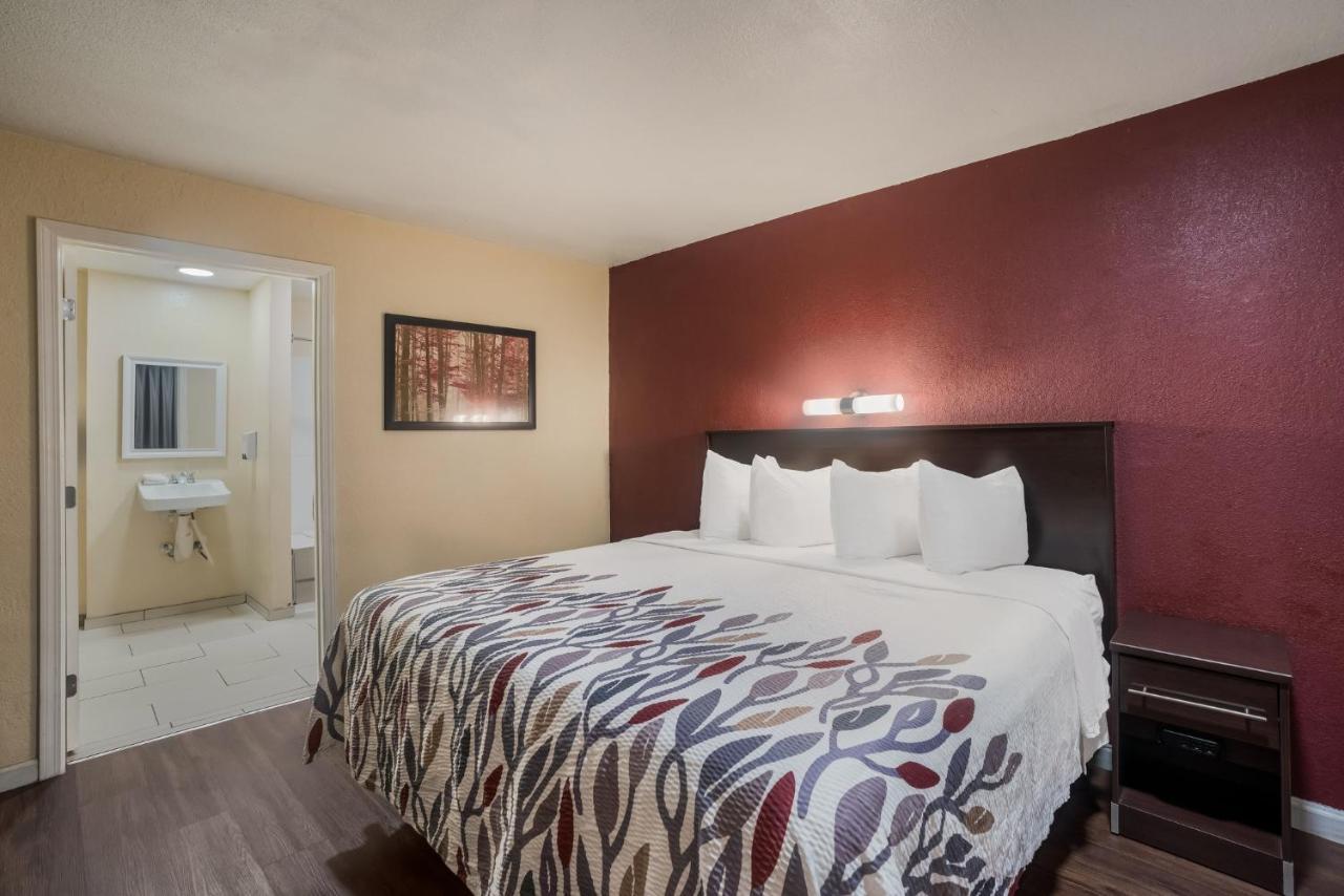 Red Roof Inn Стоктън Екстериор снимка