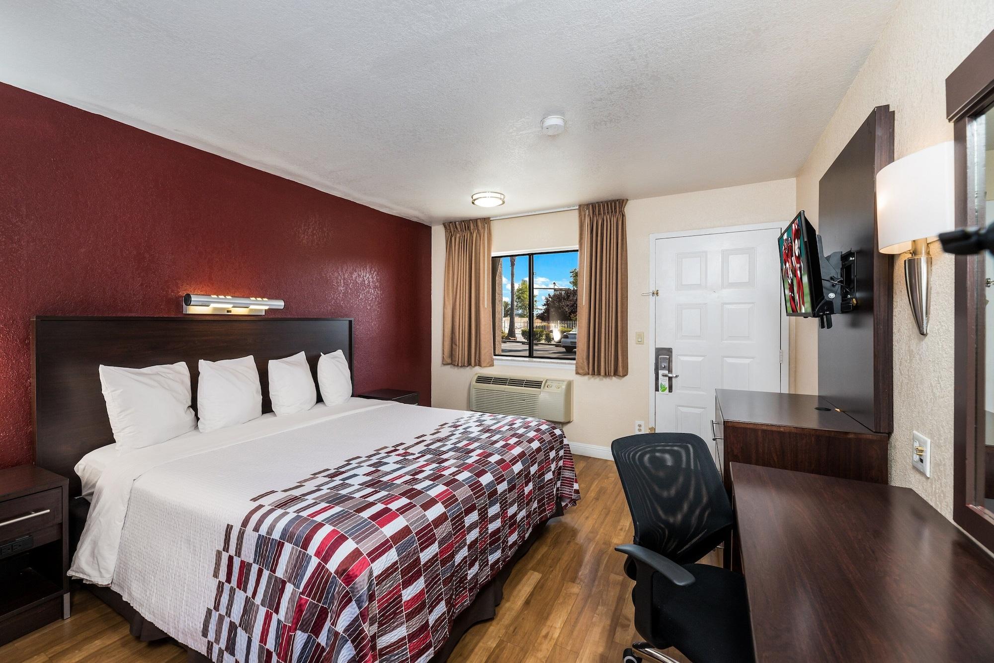 Red Roof Inn Стоктън Екстериор снимка