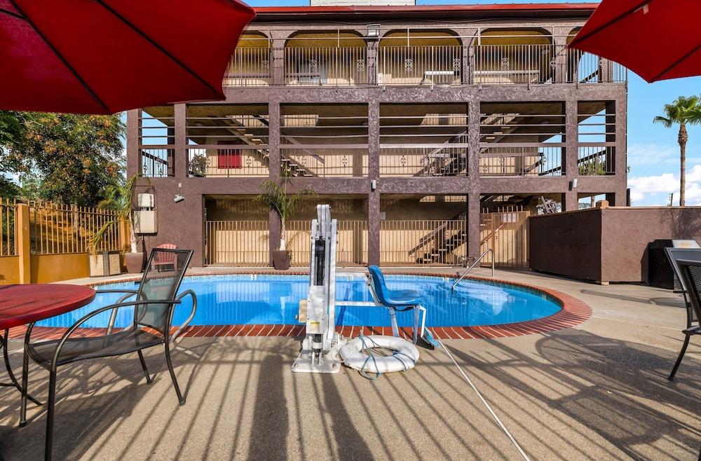 Red Roof Inn Стоктън Екстериор снимка
