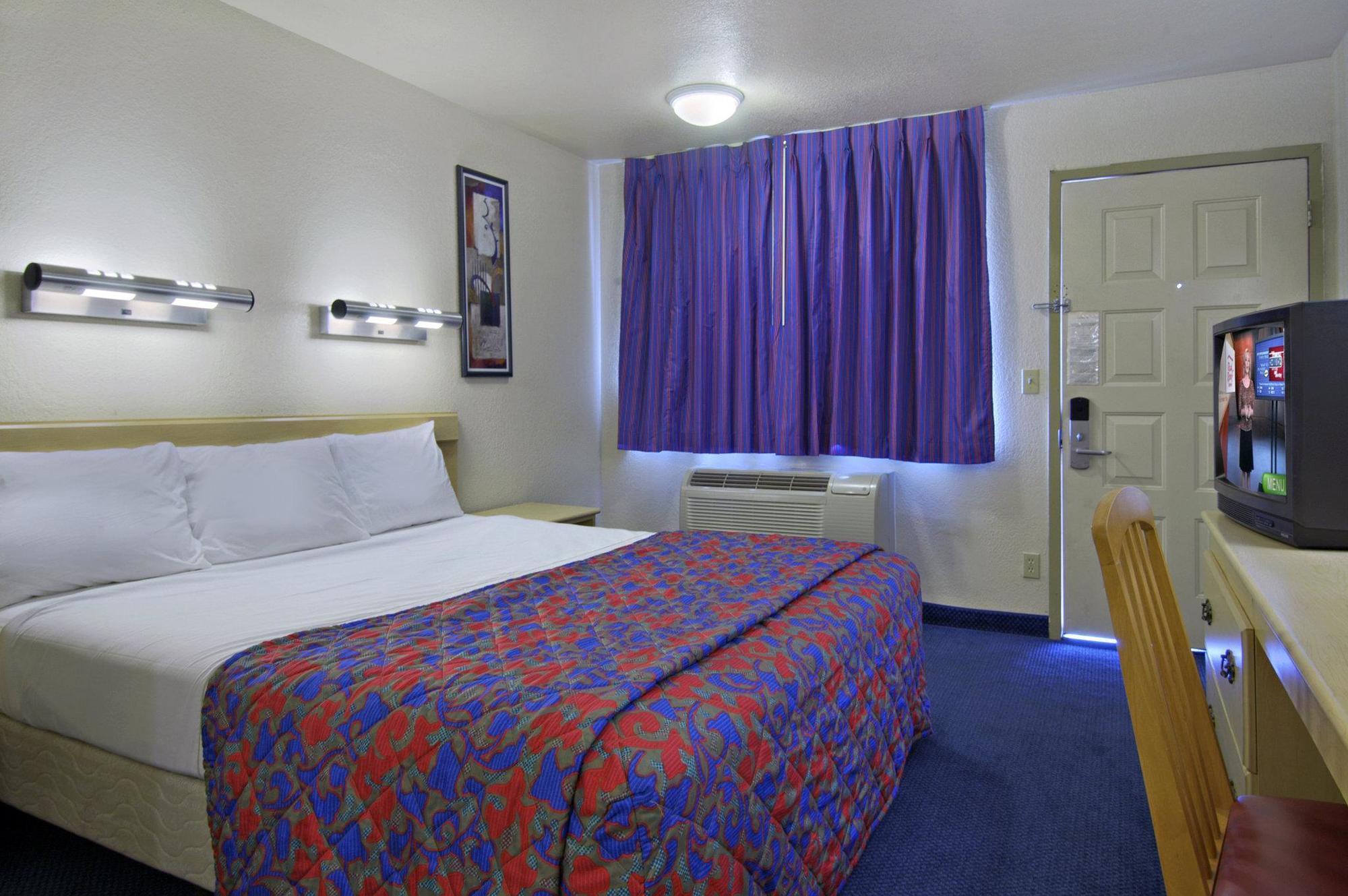 Red Roof Inn Стоктън Екстериор снимка
